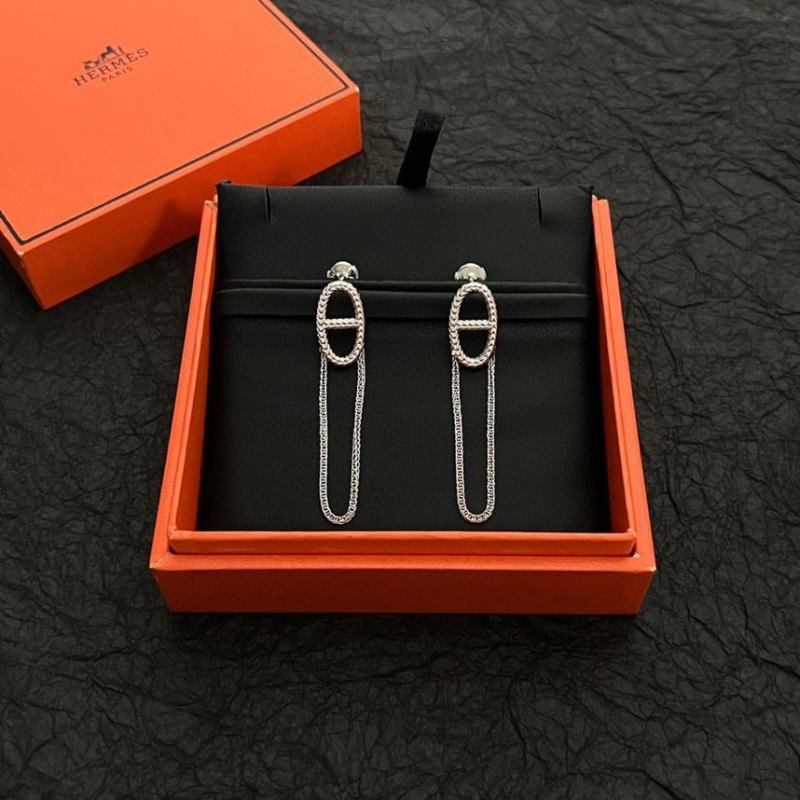 H**mes earrings